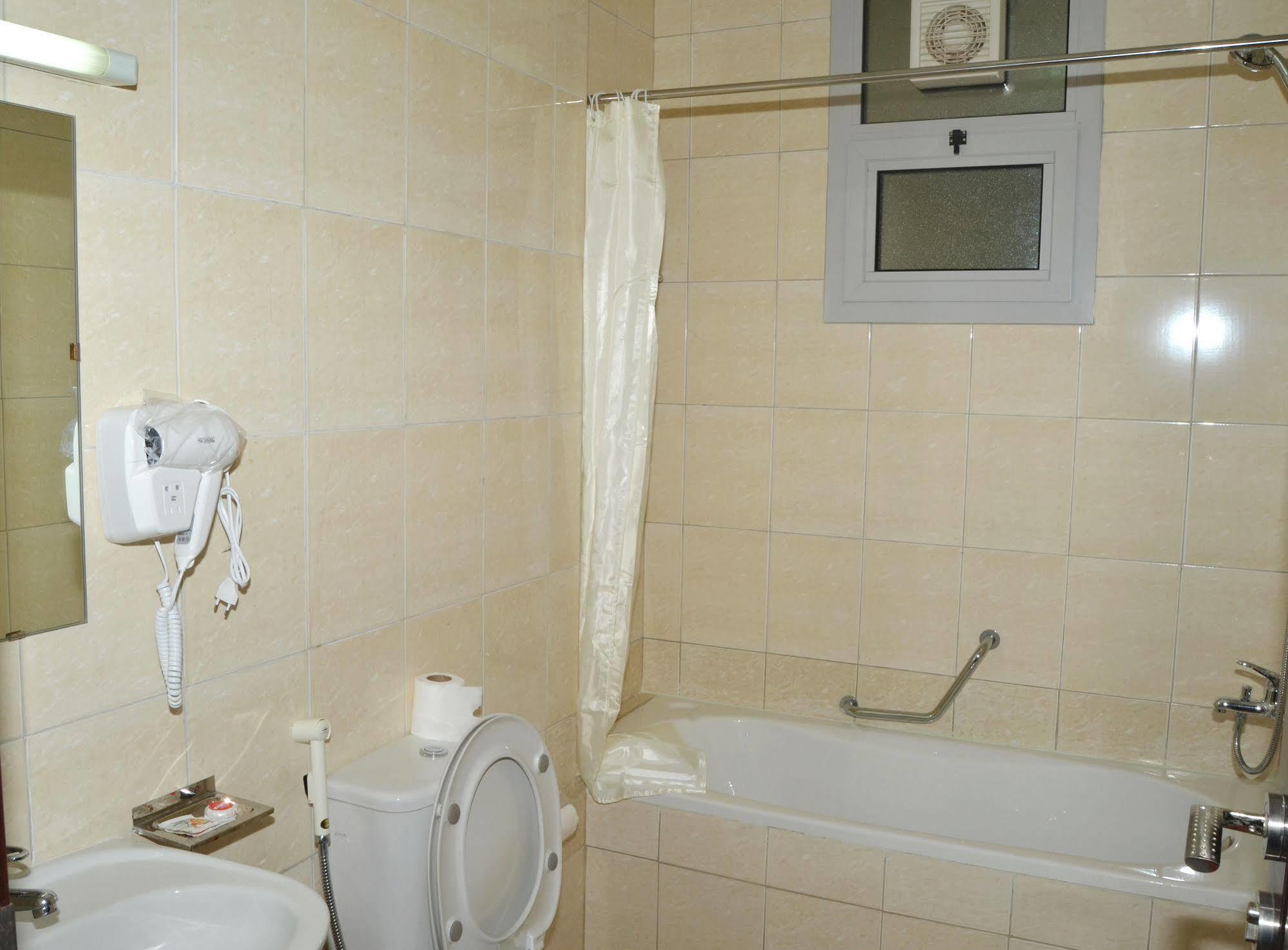 Al Khaleej Plaza Furnished Apartments Llc Ajman Extérieur photo